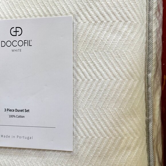 3-pc DOCOFIL Portugal Cotton Chevron King Size Cotton Duvet Cover (Creamy White) - Picture 2 of 8